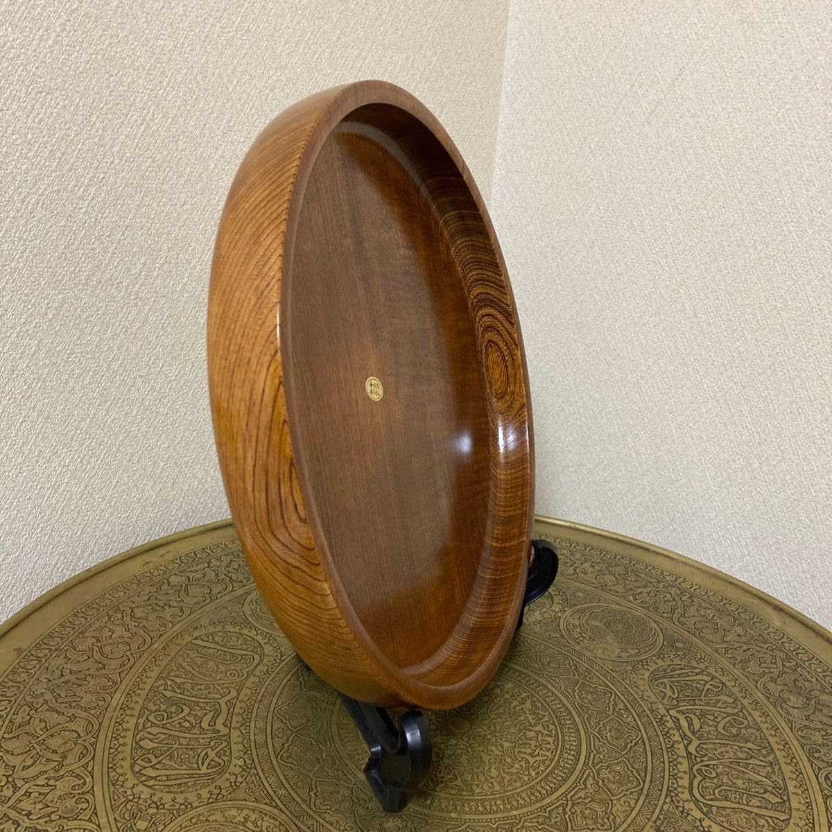 Amazon.co.jp: 手造り 本漆塗 丸盆 くり抜き盆 伝統工芸品 無地 使い